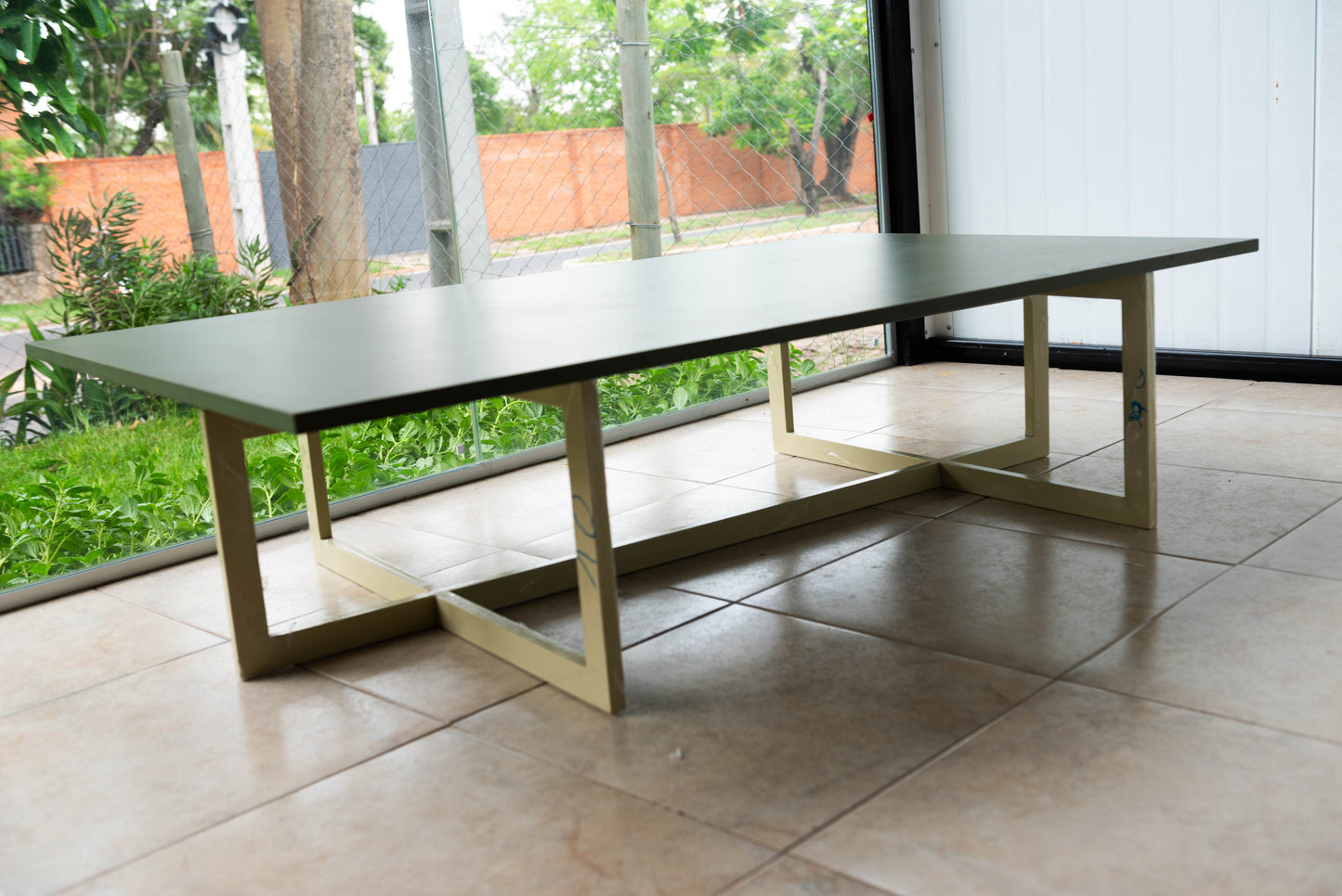 Mesa de madera verde