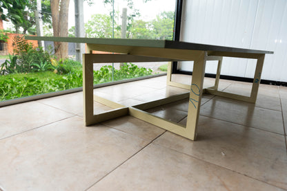 Mesa de madera verde