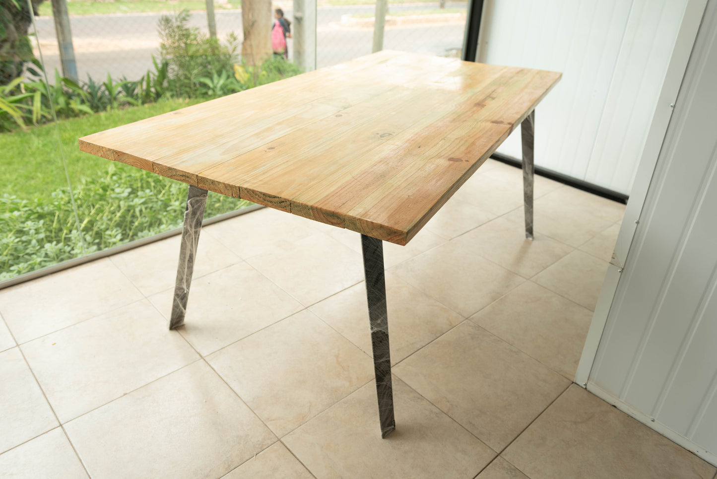 Mesa rectangular de madera